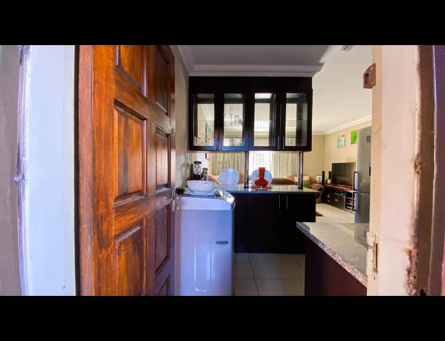 2 BEDROOM TOWNHOUSE FOR SALE IN BRACKENDOWNS